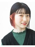 重めボブ×インナーカラー×薄い前髪