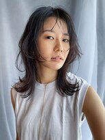 イトシテ&nbsp;顔周りレイヤー×ミディアムウルフ【本多身和子】