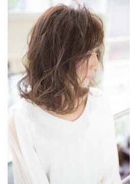 ベージュ(BEIGE) 伸ばしかけもランダムウェーブ