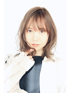 ロアナ 六本木(LOANA ROPPONGI) smoky beige  【浮嶋優也】