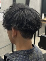 フイ 代々木(Hui)&nbsp;メンズ/アップバング/ツーブロックマッシュ/束感ショート波巻き