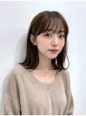 大人ヘア 前髪ありふわっと外ハネボブ ミディアム顔周りレイヤー