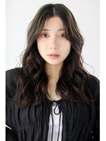 ガリカ(Gallica kinshicho)&nbsp;【勝野亜美】無造作に揺れるカールに透け感のあるオリーブカラー