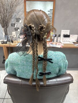 アルモヘアヴォーグ 静岡(ALMO hair VOGUE) 【ALMO】三つ編みで作るカチモリアレンジ