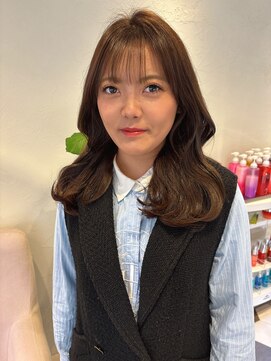 リベラル(liberal) 韓国風くびれレイヤー シースルーバング　ベージュ【20代/30代】