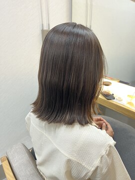 エクラートリアーラ 町田店(ECLART Reala) 切りっぱなしボブ×透明感ベージュ