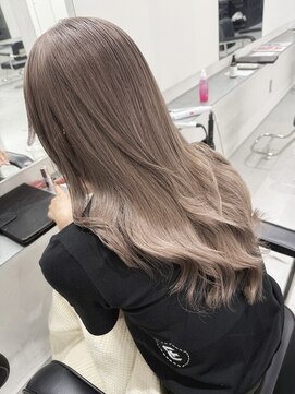 リムレスバイサンク 万代 新潟駅(LIMLESS by cinq) 新潟ミルクティーベージュホワイトブロンド顔周りレイヤー韓国◆