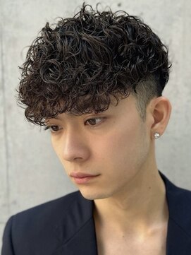 フィフス 天神大名(fifth) 天神大名スペインカールツイストパーマフェードフリンジカット