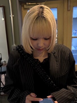 ヨナサン(Yona Saint) ブロンドボブ