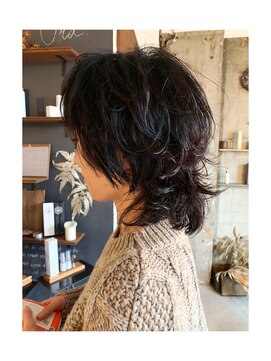 マニフィコ(magnifico) ナチュラルウルフウェーブ