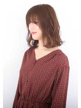 トゥルートラストトロワー 須玉店(True Trust trois) 骨格補正ミディアムボブ×ナチュブラ（パーマ）