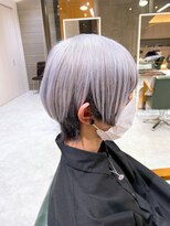 デイズ(days)&nbsp;シルバーカラーマッシュウルフスリークショート　ブリーチカラー