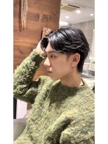 ミリ(milli Produce by ITAKURA) センターパート毛流れニュアンスパーマ