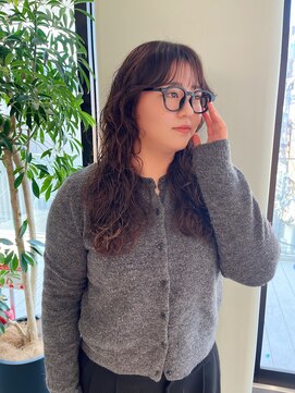 ホロ(hollo) ロングレイヤーカットくるくるパーマ外国人風パーマ 黒髪パーマ