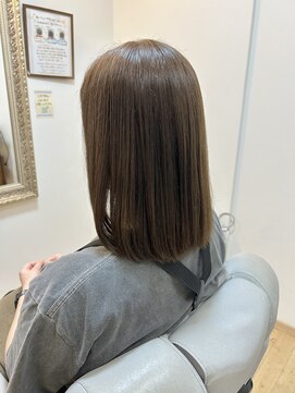 ヘアーデザイン モモ(Hair Design MoMO) 思わず触れたくなる透明感たっぷりオリーブカラー!