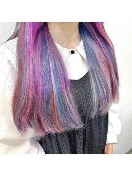 アルケム 学芸大学(AlChem) 【Hana指名】ブリーチ無し赤とインナーカラフル[学芸大学前]