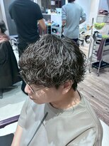 フィフス(fifth)&nbsp;原宿シャドウパーマ無造作パーママッシュカットツーブロック黒髪