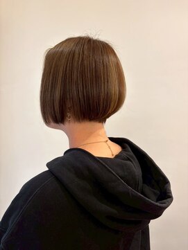 フェスト ヘア メイクアップ(Fest hair makeup) 40代50代から始めるナチュラルハイライトの白髪ぼかし