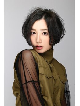 ボッセ(BOSSE)の写真/【白髪ぼかし/白髪染め】隠すだけでなく、髪質・肌色に合わせて魅力を最大限に引き出す大人の上質カラー。