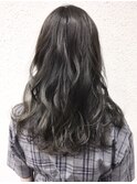ダークグレージュ