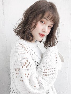 ルティア 池袋(Lutia) ショコラベージュのゆるふわミディ