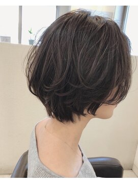 リズム(lysm) ショートボブ