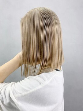 アイティー バイ アルバム 中野店(IT by ALBUM) ホワイトボブ_ホワイトグレージュネビージュ_ba382002