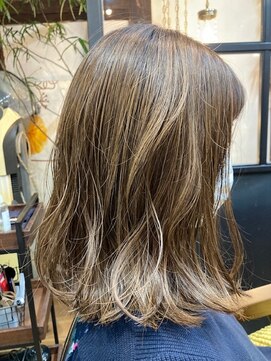 リモ(Limo) 【柴崎】ハイライト＋ローライトを重ねて♪