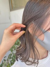 YUCCAで【なりたい×可愛い】を叶えるー。顔まわりを明るく見せてくれるインナーカラーはずっと人気！