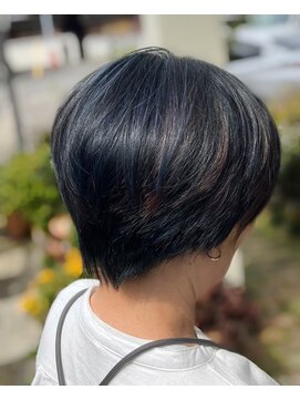 エム デ ヘアー オカダ ショートヘア