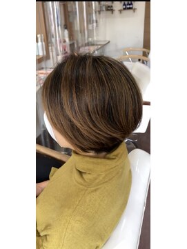 ヘアーメイク ラピス(hair make Lapis) ハイライトショートボブ/デザインカラー