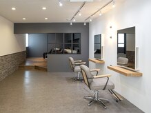 アグ ヘアー レンジ 佐野富岡店(Agu hair rangie)