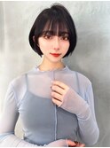 大人かわいいショートヘア　綺麗な丸みシルエット
