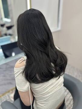 ラ ミュウ バイ ディーアンドティー(LA MIU by D&T) ブリーチ無しオリーブグレージュ、レイヤーカット