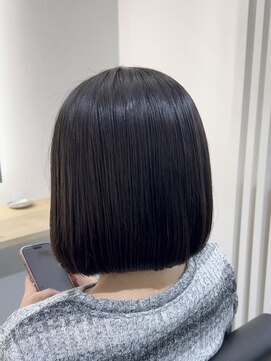 ソア 京都三条河原町(SOA) 艶感ストレートボブ