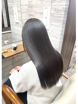 ソル(SOL)の写真/年齢による髪質の変化に応じたカット方法・メニュー・ケア商品を取り揃えております！