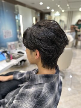 ケンジ 平塚 アネッタ(KENJE annetta) メンズ　メンズパーマ　フェザーパーマ　波巻パーマ　特殊パーマ