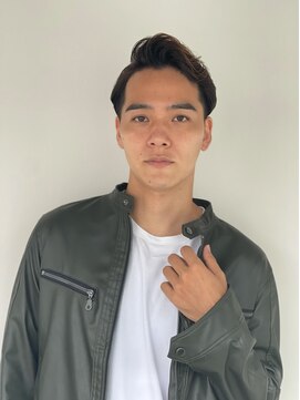 ディオ アンド ルーチェ(Dio&Luce) サイドパート/アップバング/フェードスタイル