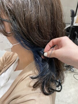 ビヨウシツ ポスタ インナーブルー　正木ゆかり