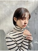 暗髪ミニボブ