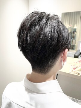 ストフ(stof) センターパート/ハンサムショート