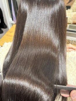 フルールバイリトル 新宿(FLEUR by little)の写真/カラー同時OK◎ダメージ毛も艶髪へ導く"酸性縮毛矯正" 髪質改善/酸性ストレート