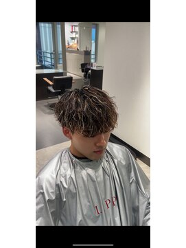 リップス 横浜(LIPPS) ツイストスパイラル×ハイライト