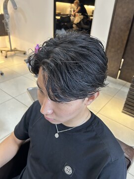 フォルテ 草薙店 フェザーパーマ　センターパート