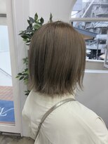 ネイビー(Navy)&nbsp;抜け間のあるくすみグレージュ