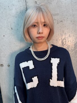 ムード(mood) ブロンド/切りっぱなしボブ/ハイトーン/ブリーチ/ダブルカラー