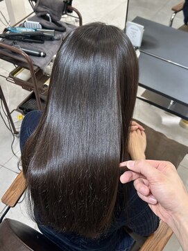 【韓国風レイヤーカット】抜け感×小顔バランスヘア/梅田