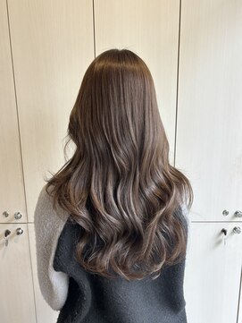 ブラウンベージュ《田中萌菜》