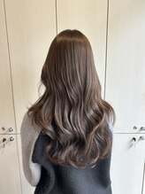 ハロ 蕨(HALO) ブラウンベージュ《田中萌菜》