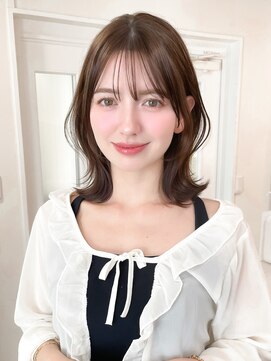 レア 表参道(L'ea) ・大人ガーリーダークアッシュ似合わせカットミディアムレイヤー